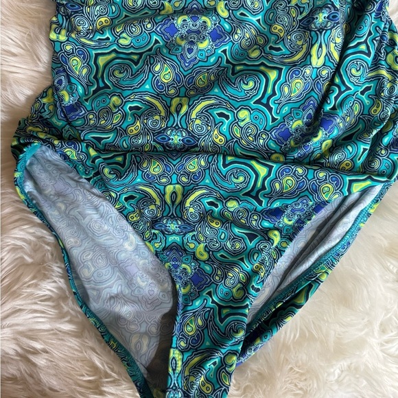 Title Nine one piece swimsuit with criss cross straps Size Large - Picture 2 of 13